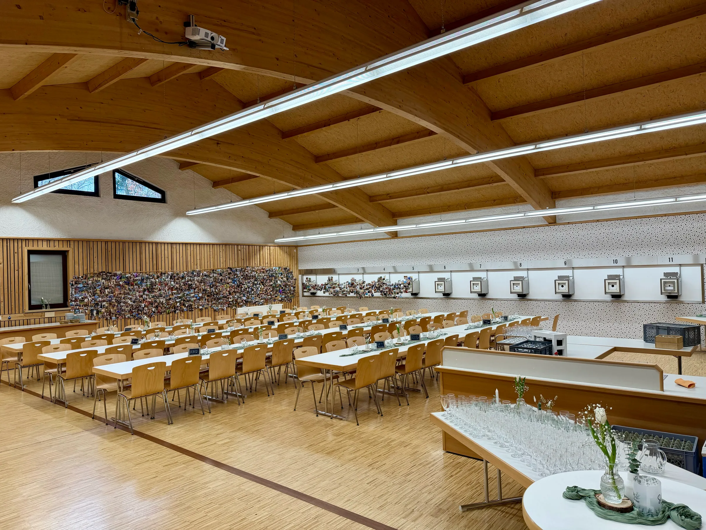 Schießhalle umgebaut für eine Feier